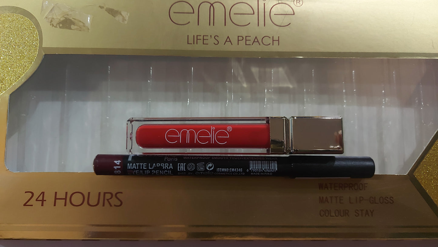 Emelie Paris ©️ Lip Sets